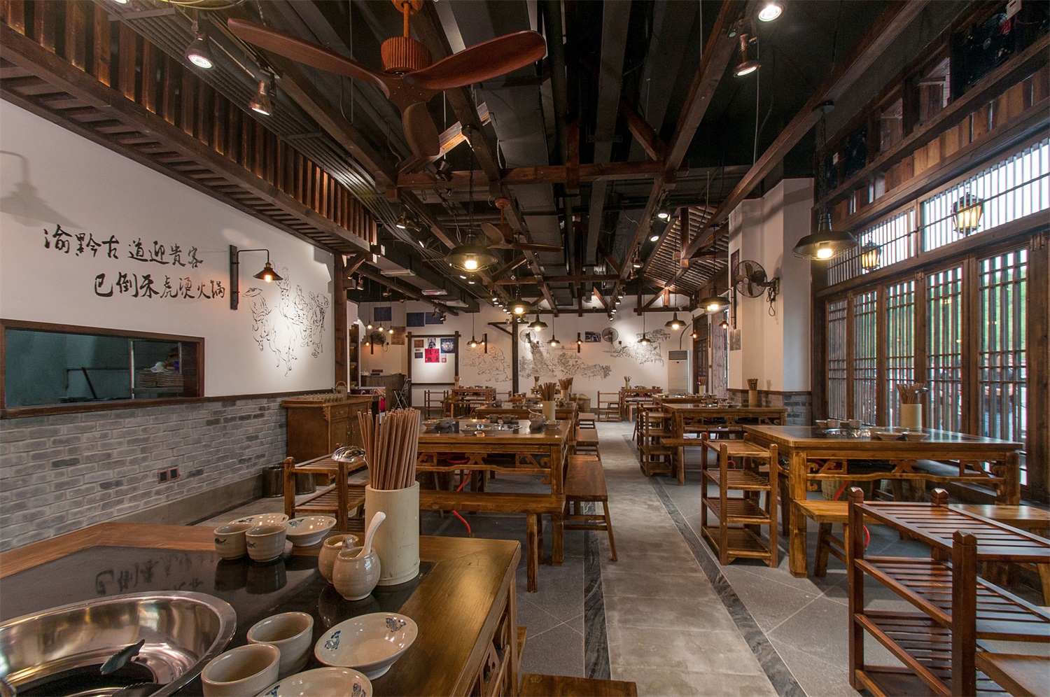 火鍋店店面裝飾布局圖,火鍋店店面裝飾實(shí)景圖