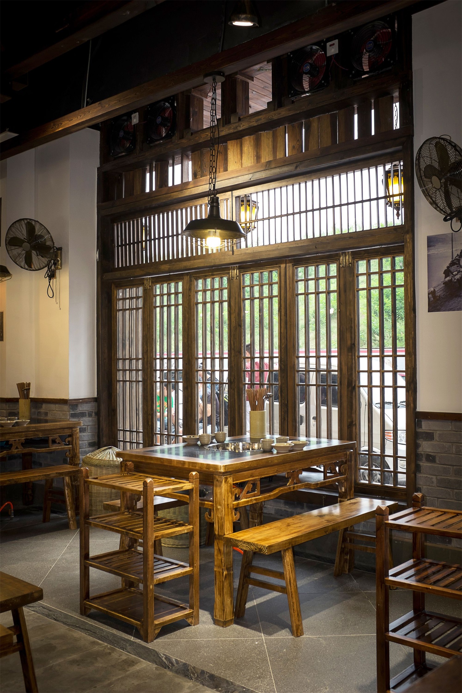  火鍋店裝修設(shè)計(jì)布局圖,火鍋店裝修設(shè)計(jì)實(shí)景圖