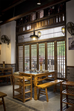 火鍋店裝修設(shè)計實景圖