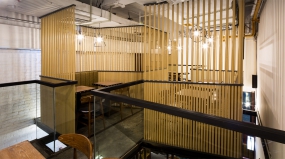 面館裝修設(shè)計實景圖,面館空間設(shè)計效果圖