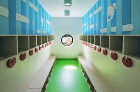 現(xiàn)代簡約風(fēng)格幼兒園裝飾圖片