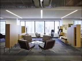 企業(yè)辦公室loft風格室內裝修圖