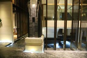 火鍋店門面室內隔斷設計裝修效果圖片