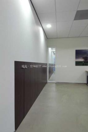 國外大辦公室走廊裝修效果圖