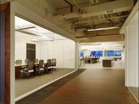 小型辦公室美時辦公家具設(shè)計圖片大全