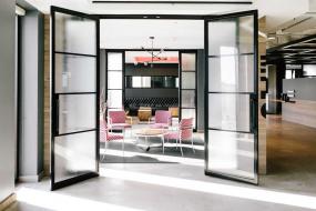 通信公司辦公室室內(nèi)裝修實(shí)景圖