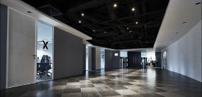 廣告公司辦公室玻璃隔斷裝潢設計圖