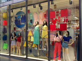 服裝店櫥窗裝修設計效果圖大全