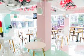 專業(yè)外國奶茶店裝修設(shè)計(jì)圖片