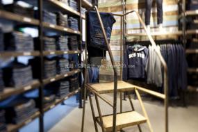 男裝店貨架裝修高清圖片大全