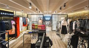 最新服裝專賣店裝飾實(shí)景圖