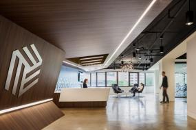 最新外包公司辦公室設計裝修圖片