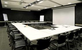 最新化妝品公司辦公室設(shè)計(jì)裝飾效果圖