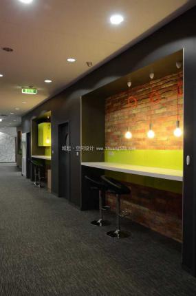 傳統(tǒng)辦公室設(shè)計(jì)裝飾圖片