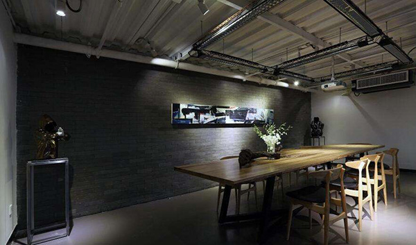 LOFT<a href=http://ashaandryan.com target=_blank class=infotextkey>辦公室裝修</a>效果圖片