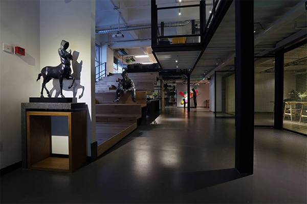 LOFT<a href=http://ashaandryan.com/pictrue/bgs target=_blank class=infotextkey>辦公室裝修效果圖</a>片